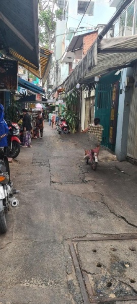 Chính chủ bán gấp nhà 1 tầng tại Hẻm 93, Đường Hồ Thị Kỷ, Phường 1, Quận 10, Hồ Chí Minh